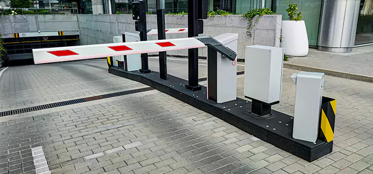 Custom Gate Design & Integration Avenel